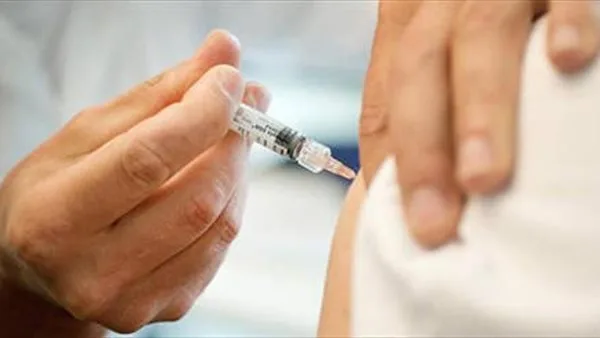 دراسة: لقاح القوباء المنطقية يقلل خطر الإصابة بالنوبات القلبية والسكتات الدماغية لمدة 8 سنوات دراسة: لقاح القوباء المنطقية يقلل خطر الإصابة بالنوبات القلبية والسكتات الدماغية لمدة 8 سنوات