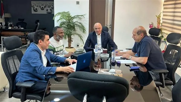 درويش ونبيل يجتمعان مع أحمد الكاس استعدادًا لكأس العالم درويش ونبيل يجتمعان مع أحمد الكاس استعدادًا لكأس العالم
