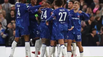 تشيلسي يرتدي عباءة التأهل لدوري أبطال أوروبا بعد الفوز على نوتنجهام، وأستون فيلا يخسر فرصة تحقيق الحلم.