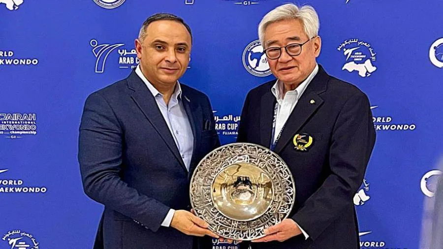 رئيس الاتحاد العالمي للتايكوندو يهنئ المستشار محمد مصطفى على فوزه بمنصب النائب الأول لرئيس اللجنة الأولمبية المصرية رئيس الاتحاد العالمي للتايكوندو يهنئ المستشار محمد مصطفى على فوزه بمنصب النائب الأول لرئيس اللجنة الأولمبية المصرية