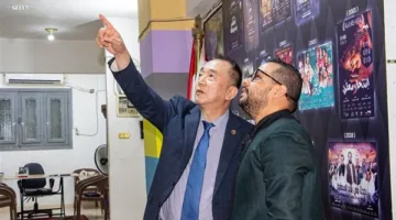 رئيس الجمعية الكورية للمسرح يزور مقر مهرجان شرم الشيخ للمسرح الشبابي بالقاهرة