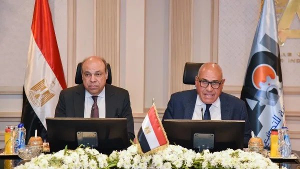 رئيس العربية للتصنيع: نسعى لتوطين التكنولوجيا وزيادة نسب الإنتاج المحلي رئيس العربية للتصنيع: نسعى لتوطين التكنولوجيا وزيادة نسب الإنتاج المحلي