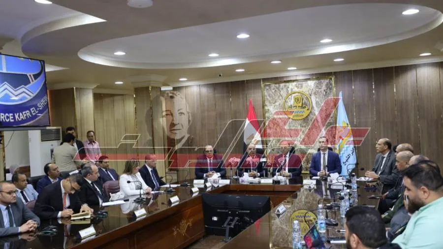 رئيس الغرفة التجارية بكفر الشيخ: ندعم التجار والصناع وننظم المبادرات النوعية رئيس الغرفة التجارية بكفر الشيخ: ندعم التجار والصناع وننظم المبادرات النوعية