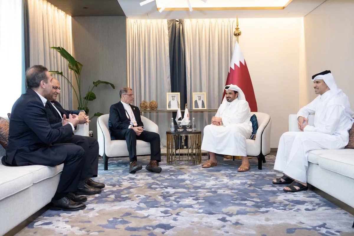 رئيس اللجنة الأولمبية القطرية يلتقي مع رئيس اللجنة الإيرانية. رئيس اللجنة الأولمبية القطرية يلتقي مع رئيس اللجنة الإيرانية.