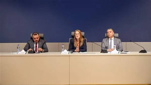رئيس الهيئة القومية للبريد: "العاملون هم الركيزة الأساسية لنجاح الهيئة
