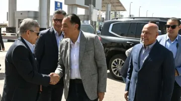 رئيس الوزراء: نسعي لتحويل المنطقة الاقتصادية لقناة السويس مركز عالمي للتجارة والصناعة