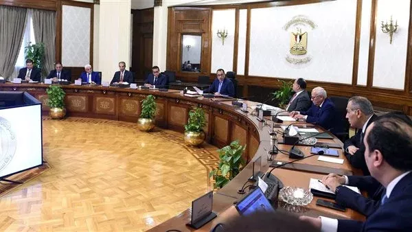 رئيس الوزراء يترأس اليوم اجتماع الحكومة الأسبوعي ويعقبه مؤتمر صحفي رئيس الوزراء يترأس اليوم اجتماع الحكومة الأسبوعي ويعقبه مؤتمر صحفي