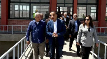 رئيس الوزراء يتفقد مشروع إسكان لمحدودى الدخل بالعجيزي بالغربية