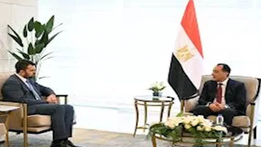 رئيس الوزراء يجتمع بفريق جامعة أكسفورد لمناقشة أحدث أساليب علاج السرطان