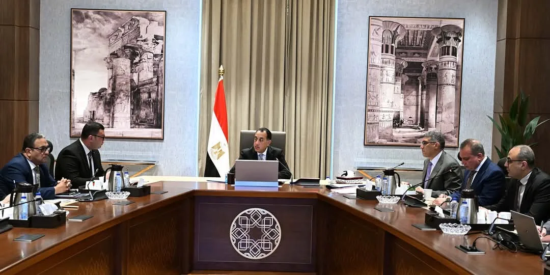رئيس الوزراء يراقب تقدم أعمال تطوير أرض مطار إمبابة ومنطقة عزيز عزت رئيس الوزراء يراقب تقدم أعمال تطوير أرض مطار إمبابة ومنطقة عزيز عزت