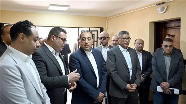 رئيس الوزراء يراقب تقدم محور 26 يوليو ويستعرض مشروع جنة 4 في الشيخ زايد رئيس الوزراء يراقب تقدم محور 26 يوليو ويستعرض مشروع جنة 4 في الشيخ زايد