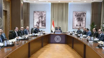 رئيس الوزراء يراقب خطوات تنفيذ وإدارة مشروع “حدائق تلال الفسطاط”