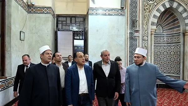 رئيس الوزراء يزور عدد من المنشآت الصحية بالغربية رئيس الوزراء يزور عدد من المنشآت الصحية بالغربية