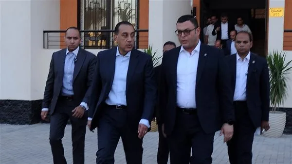رئيس الوزراء يزور مجموعة من المشاريع قيد التنفيذ في حدائق العاصمة رئيس الوزراء يزور مجموعة من المشاريع قيد التنفيذ في حدائق العاصمة