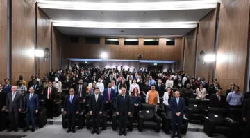 رئيس الوزراء يستقبل 150 شابًا وفتاة من 80 دولة ضمن فعاليات  “منحة ناصر للقيادة الدولية”