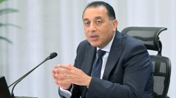 رئيس الوزراء يصل الجابون للمشاركة في حفل تنصيب الرئيس بريس نجيما