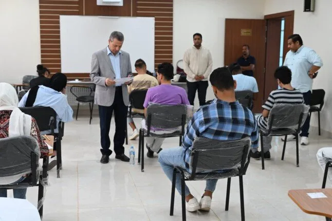 رئيس جامعة الغردقة يزور كلية السياحة والفنادق للاطلاع على سير الامتحانات رئيس جامعة الغردقة يزور كلية السياحة والفنادق للاطلاع على سير الامتحانات