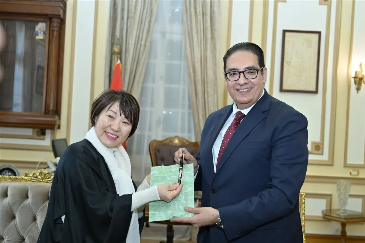 رئيس جامعة القاهرة: نسعي لتبادل الخبرات مع الجامعات اليابانية في مجالات الروبوتات والذكاء الاصطناعي
