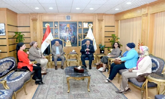 رئيس جامعة المنصورة يستقبل وفد الوكالة الفرنكفونية لمناقشة آفاق تعزيز التعاون الأكاديمي والثقافي رئيس جامعة المنصورة يستقبل وفد الوكالة الفرنكفونية لمناقشة آفاق تعزيز التعاون الأكاديمي والثقافي