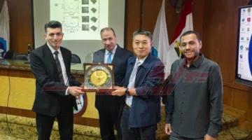 رئيس جامعة كفر الشيخ يستقبل وفد جامعة "صينية لبحث سبل التعاون العلمي 