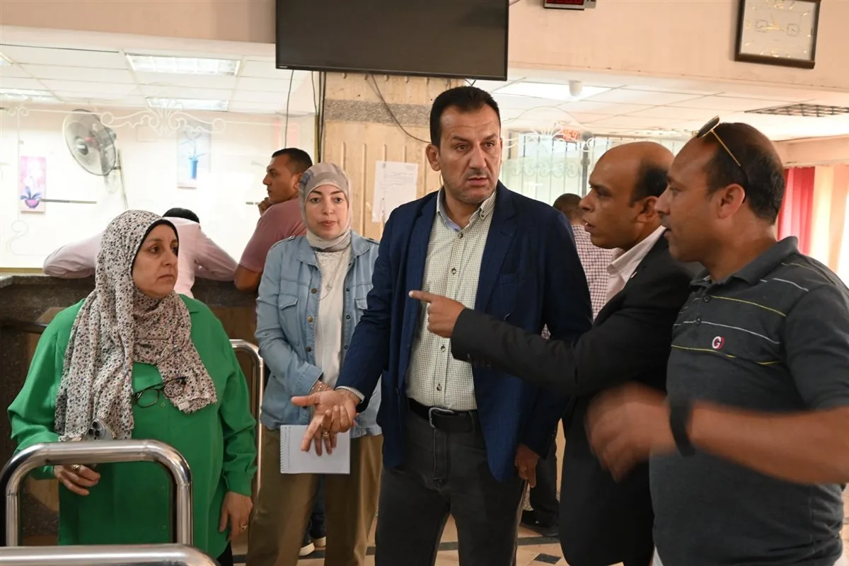 رئيس جهاز العاشر يراقب تقدم العمل في المركز التكنولوجي ويؤكد على تحسين جودة الخدمة رئيس جهاز العاشر يراقب تقدم العمل في المركز التكنولوجي ويؤكد على تحسين جودة الخدمة