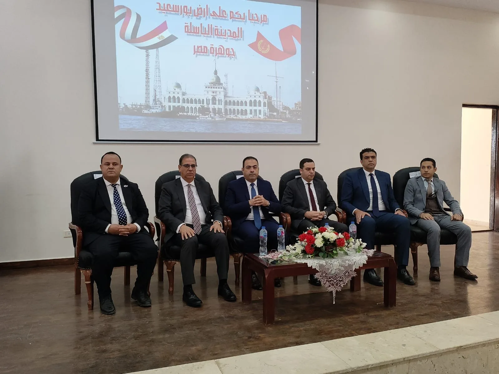 رئيس شباب المغتربين المصريين: الحكومة استطاعت التصدي للهجرة غير الشرعية ومحمد صلاح قدوة ملهمة. رئيس شباب المغتربين المصريين: الحكومة استطاعت التصدي للهجرة غير الشرعية ومحمد صلاح قدوة ملهمة.