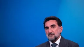 رئيس صندوق الاستثمارات السعودي يستبعد إعادة الاستثمار في البنوك السويسرية مرة أخرى.