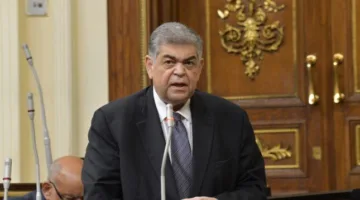 رئيس لجنة الصحة بالنواب: قانون الصيدلة صدر قبل 70 عامًا ويستدعي تعديلات جذرية.