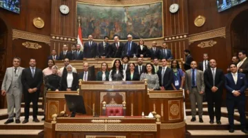 رئيس مجلس الشيوخ يستقبل الوفد المشارك في الدورة الخامسة من “منحة ناصر للقيادة العالمية”
