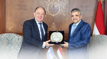 رئيس هيئه قناة السويس يستقبل السفير الارجنتيني بالقاهرة لبحث سبل التعاون المشترك