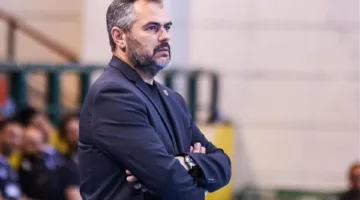 الأهلي يتخطى سبورتنج إلى نهائي كأس السلة