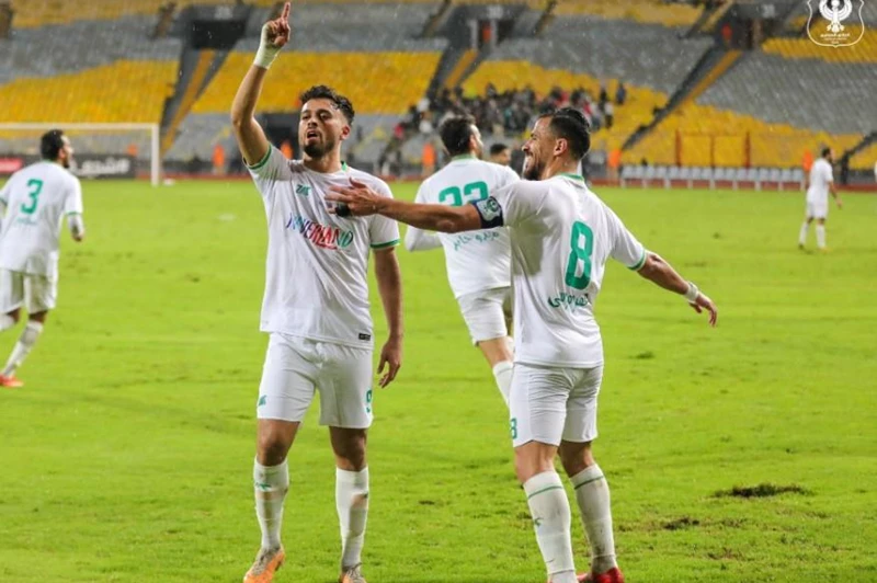 رفض الاحتفال.. صلاح محسن يفتتح أهداف مباراة الأهلي والمصري في الدوري رفض الاحتفال.. صلاح محسن يفتتح أهداف مباراة الأهلي والمصري في الدوري