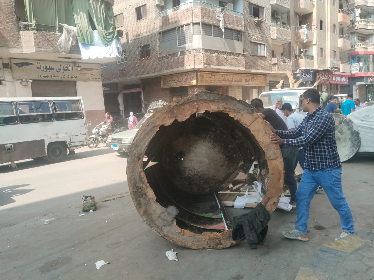 رفع 200 طن مخلفات في حملات نظافة مكبرة بالوراق وإمبابة رفع 200 طن مخلفات في حملات نظافة مكبرة بالوراق وإمبابة