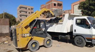 رفع 60 طن من الأتربة والمخلفات من شوارع مركز جهينة في سوهاج