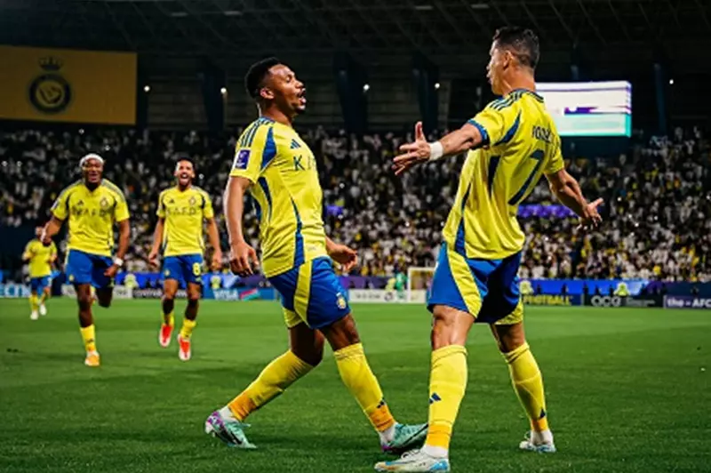 رونالدو ودوران يقودان صفوف النصر لمواجهة الخليج في الدوري السعودي رونالدو ودوران يقودان صفوف النصر لمواجهة الخليج في الدوري السعودي