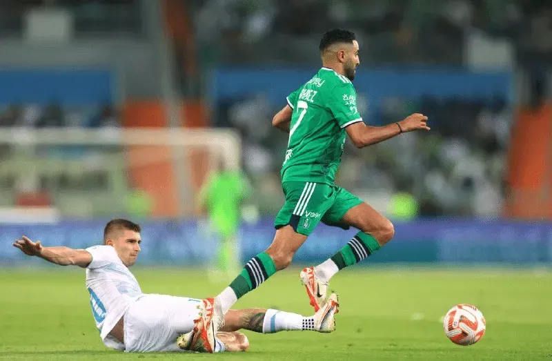 رياض محرز يكشف عن قراره بشأن المشاركة مع الهلال في كأس العالم للأندية
