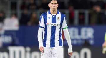 سبب واحد يمنع نايف أكرد من مواصلة مسيرته مع ريال سوسيداد