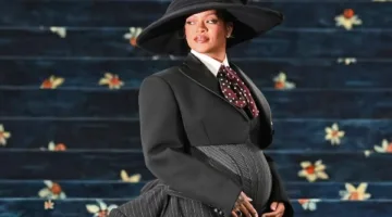 ريهانا تخطف الأنظار بحملها فى حفل Met Gala