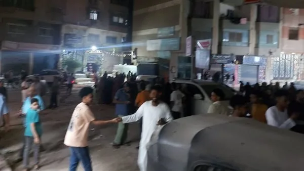زلزال يُجبر سكان الجيزة على الخروج إلى الشوارع في فيصل | صور زلزال يُجبر سكان الجيزة على الخروج إلى الشوارع في فيصل | صور