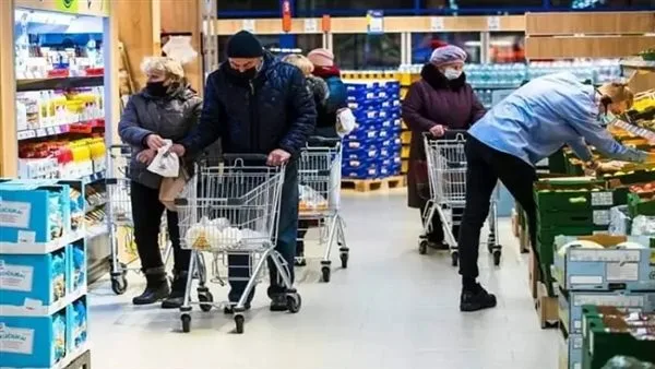 زيادة مبيعات التجزئة في بولندا بنسبة 7.6% في أبريل تتفوق على التوقعات