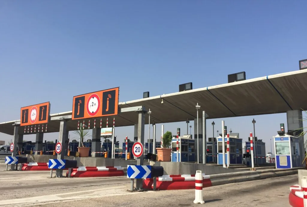 زيادة محتملة في رسوم الطرق السريعة بين الدار البيضاء والرباط