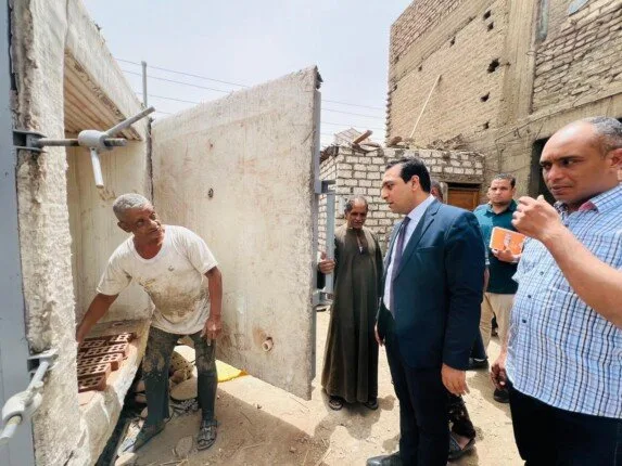 زيارة ميدانية لنائب محافظ قنا إلى نقادة لمراقبة الخدمات وإجراءات التقنين زيارة ميدانية لنائب محافظ قنا إلى نقادة لمراقبة الخدمات وإجراءات التقنين