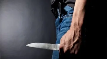 سائق يتعرض لطعنة حادة في البطن خلال خلاف مع صديقه في الشيخ زايد