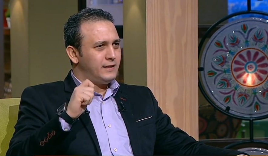 سامح سمير يكتب: فرصة لدعم الإنتاج المحلي.. تحذير للبروفيسور في الأهلي وضربة الرمادي ونداء للدراويش. سامح سمير يكتب: فرصة لدعم الإنتاج المحلي.. تحذير للبروفيسور في الأهلي وضربة الرمادي ونداء للدراويش.