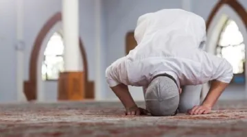 سجود السهو: تعريفه وأحكامه