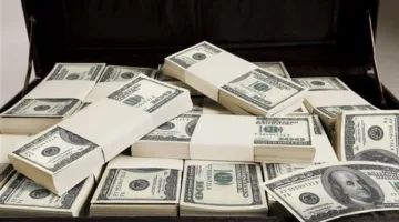 سعر الدولار اليوم، الاثنين 12 مايو 2025، في بنك مصر والبنك الأهلي وبنك CIB.