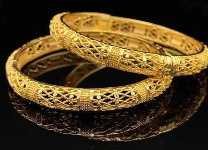 سعر الذهب في المساء ليوم السبت 24 مايو 2025 يحقق ارتفاعًا قدره 920 جنيهًا.. مع سعر عيار 21 شاملًا المصنعية. سعر الذهب في المساء ليوم السبت 24 مايو 2025 يحقق ارتفاعًا قدره 920 جنيهًا.. مع سعر عيار 21 شاملًا المصنعية.