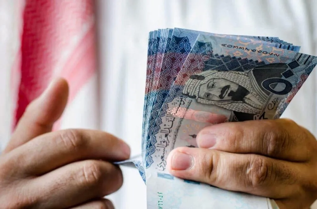 سعر بيع الريال السعودي يصل إلى 13.29 جنيه اليوم. سعر بيع الريال السعودي يصل إلى 13.29 جنيه اليوم.
