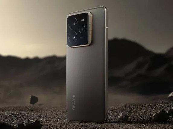 سعر ومميزات هاتف ريلمي GT 7t.. قارن مع أي هاتف آخر.