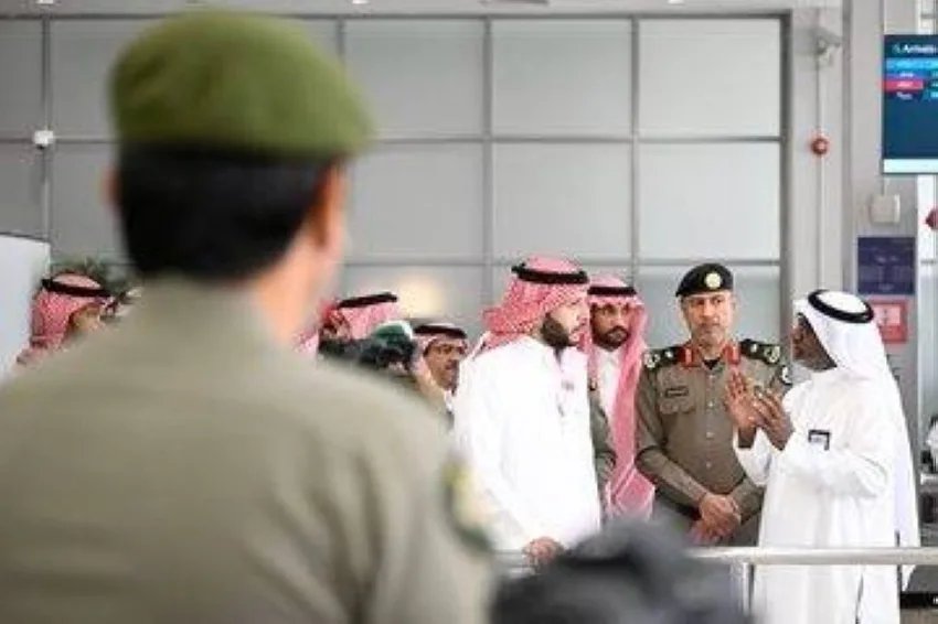 سعود بن نهار يرأس اجتماع الجهات الحكومية في الطائف استعدادا لخدمة حجاج بيت الله سعود بن نهار يرأس اجتماع الجهات الحكومية في الطائف استعدادا لخدمة حجاج بيت الله